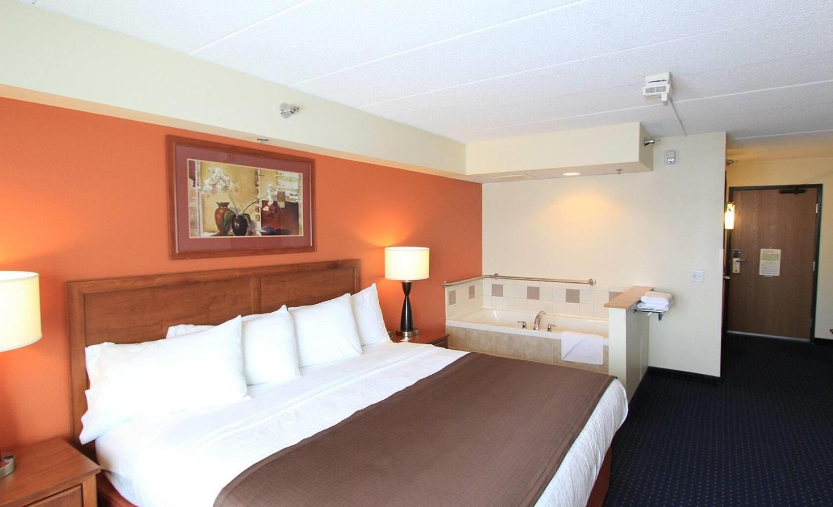 Americinn By Wyndham Cedar Rapids Airport Exterior foto